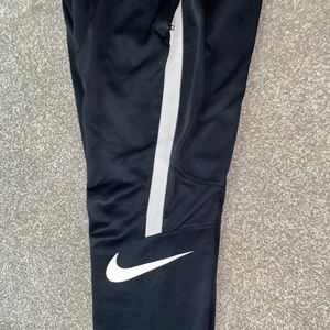 Nike Therma-Fit Sweatpants